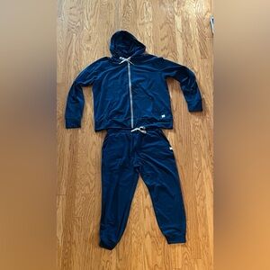 🌊Vuori Women’s Track Suit - Halo Performance Hoodie (L) Performance Jogger (S)